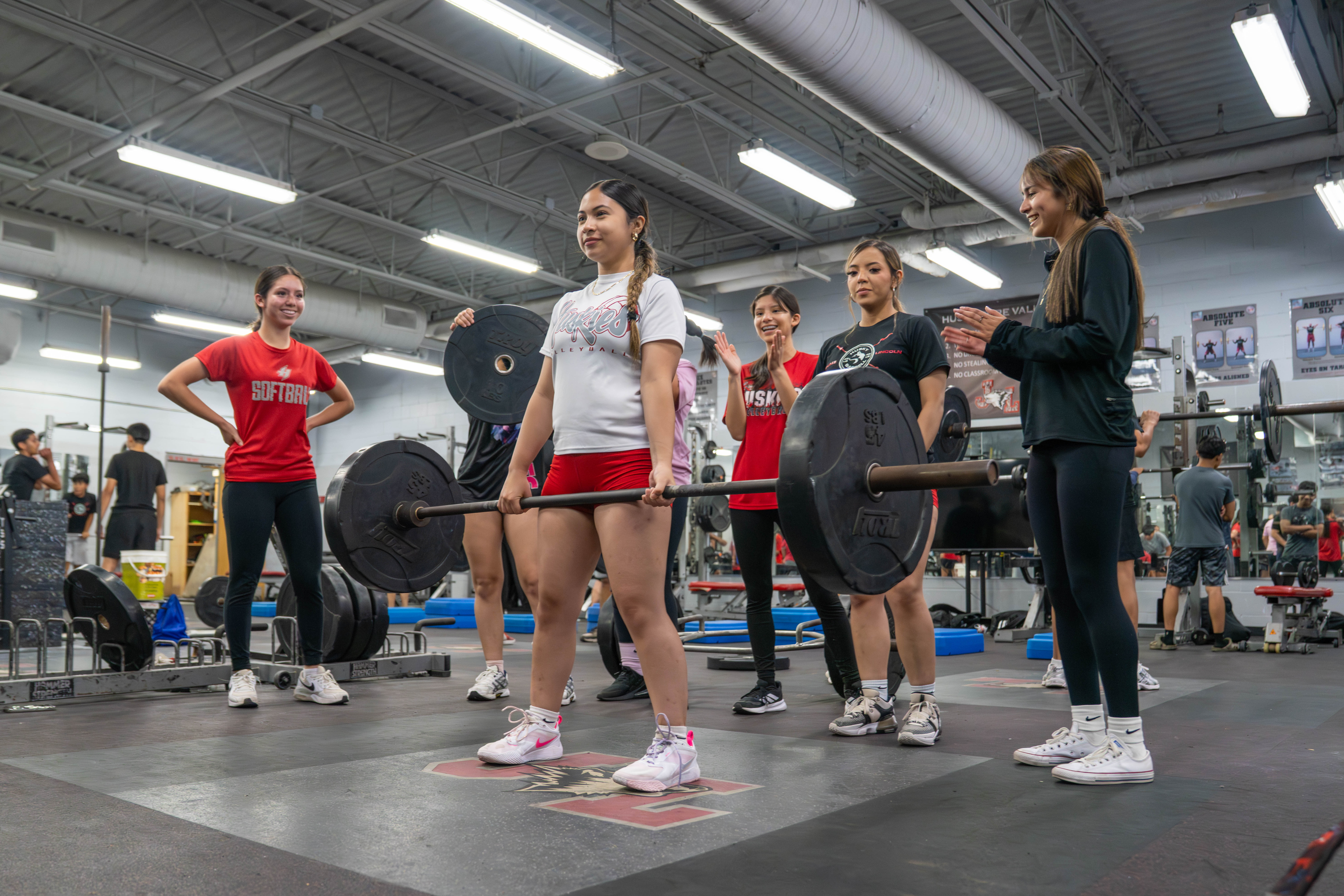 La Joya ISD Summer Strength & Conditioning Program Helps Student-Athletes Build Strength, Skills, and Confidence