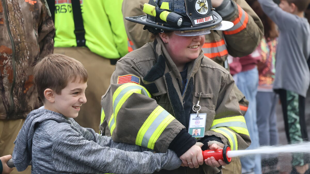 First Responders Teach McVille Students About Fire Safety
