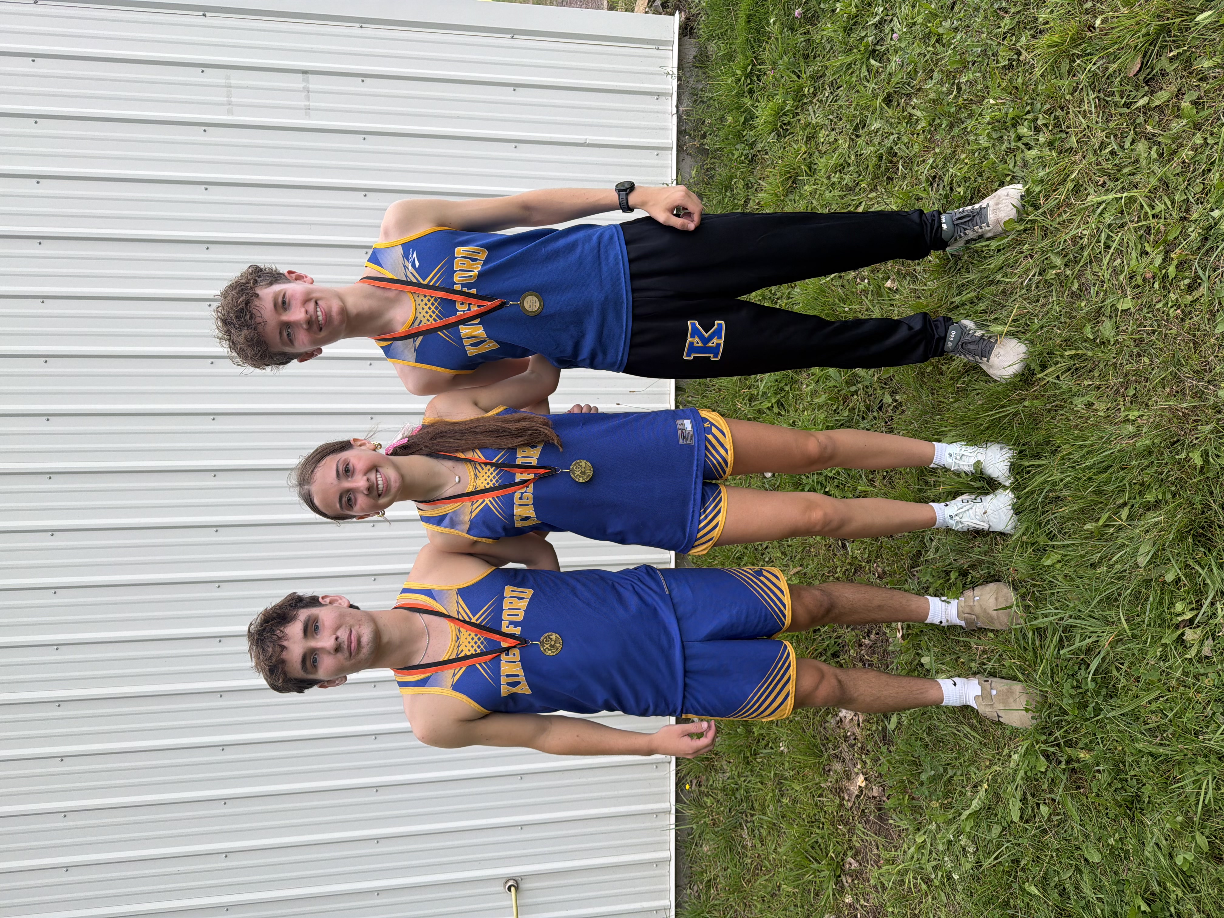 Successful Meet in Houghton for Flivver Cross Country! 💙🏃‍♀️🏃‍♂️💛
