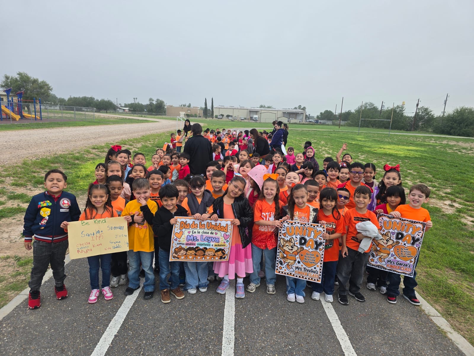 🧡🐾 UNITED AGAINST BULLYING, TOGETHER IN KINDNESS! 🐾🧡