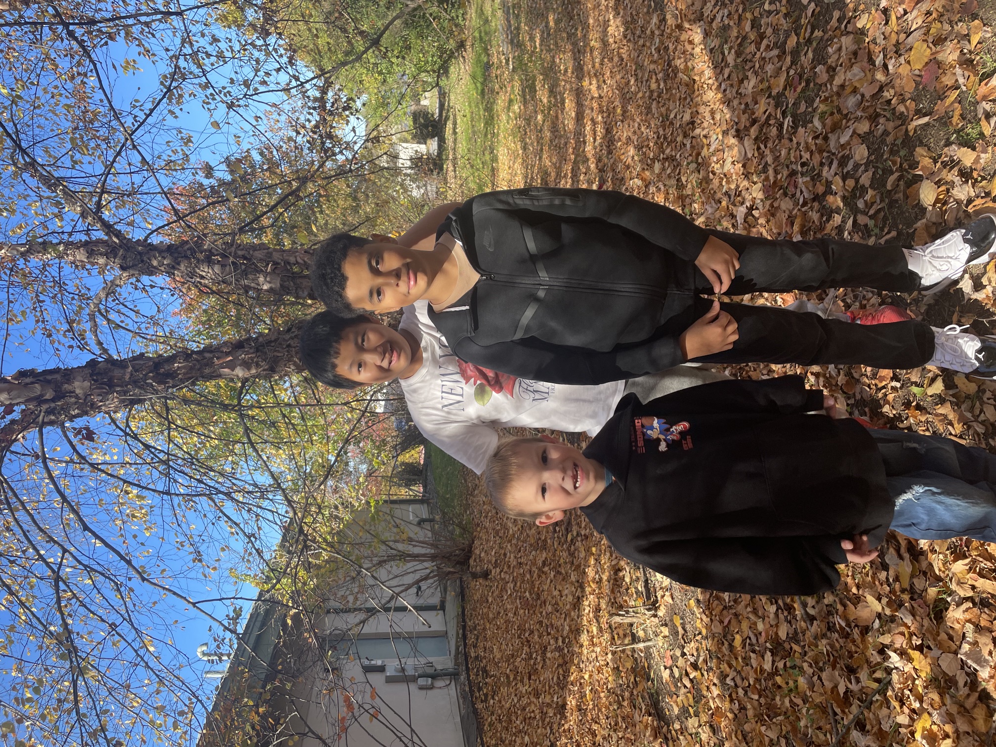 7th Grade and Kindergarten Team Up on Field Trip