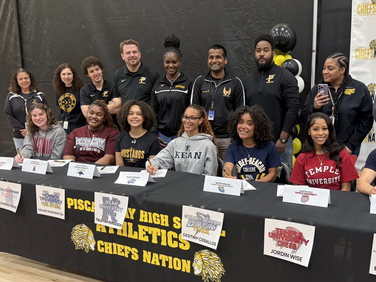 14 PHS student-athletes celebrate their choice of college