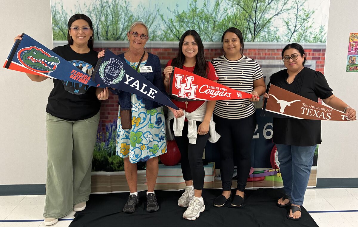 🎓 A Special Shout-Out to Our Wonderful Volunteers! 📸