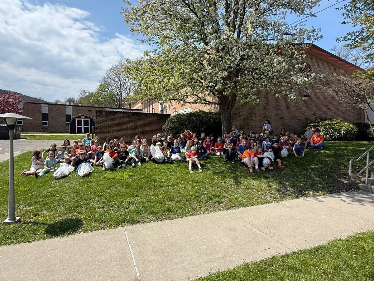 2nd Grade Students Earth Day 