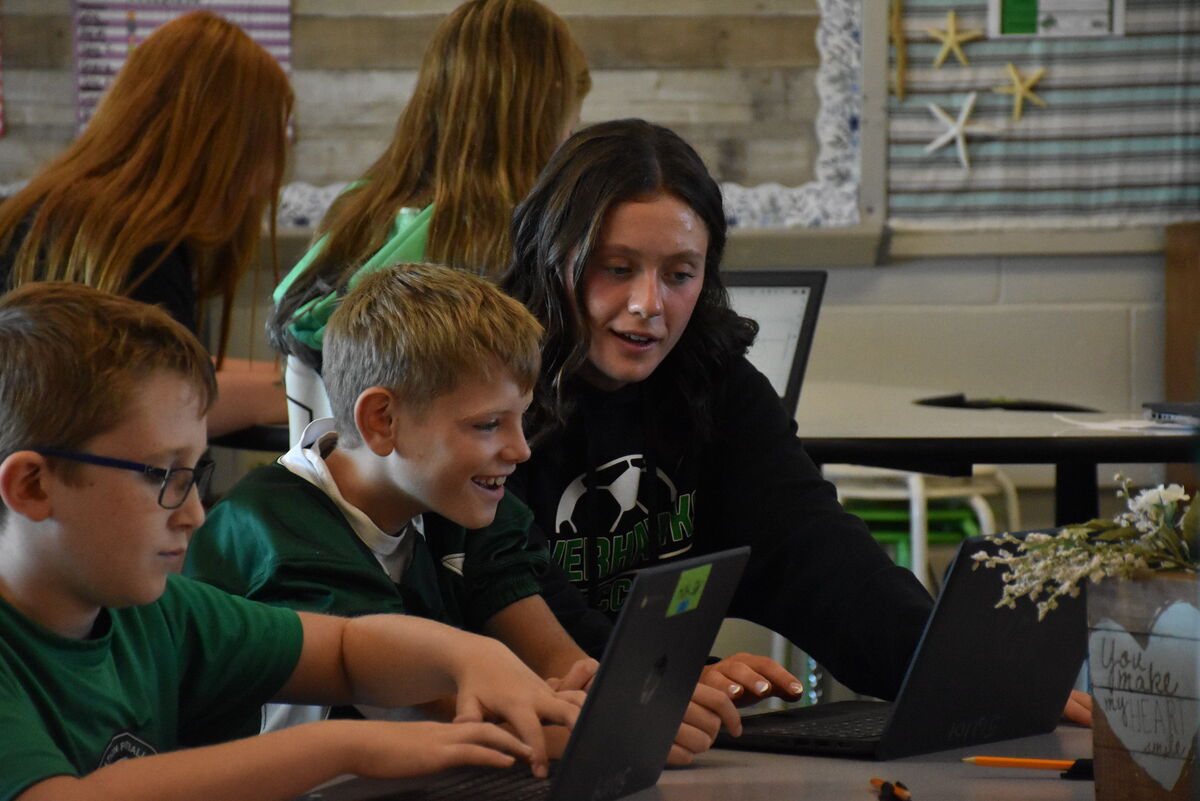 '5th Grade Academy' helps ease middle school transition