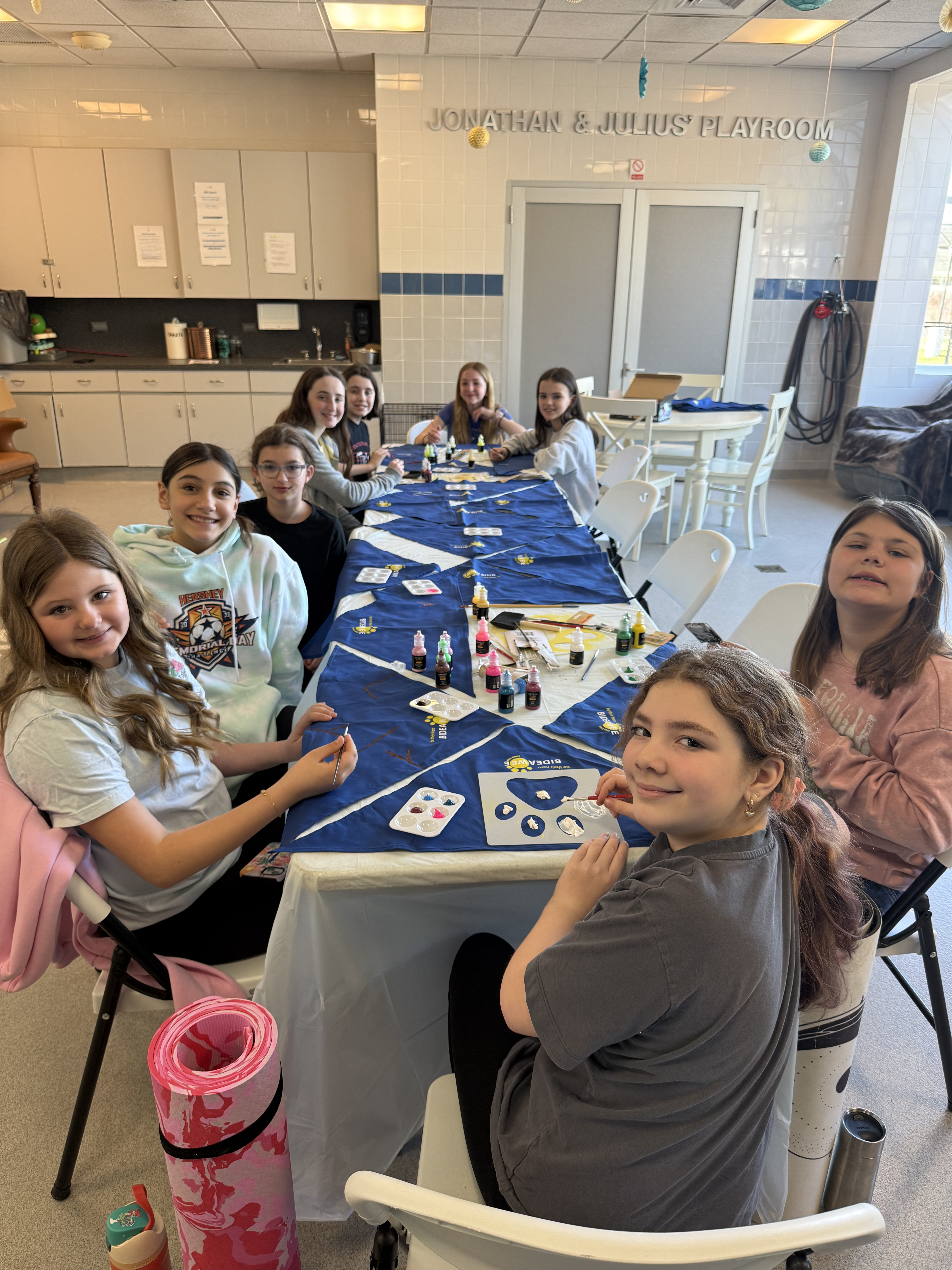 Center Moriches Middle School Students Volunteer At Local Animal Shelter