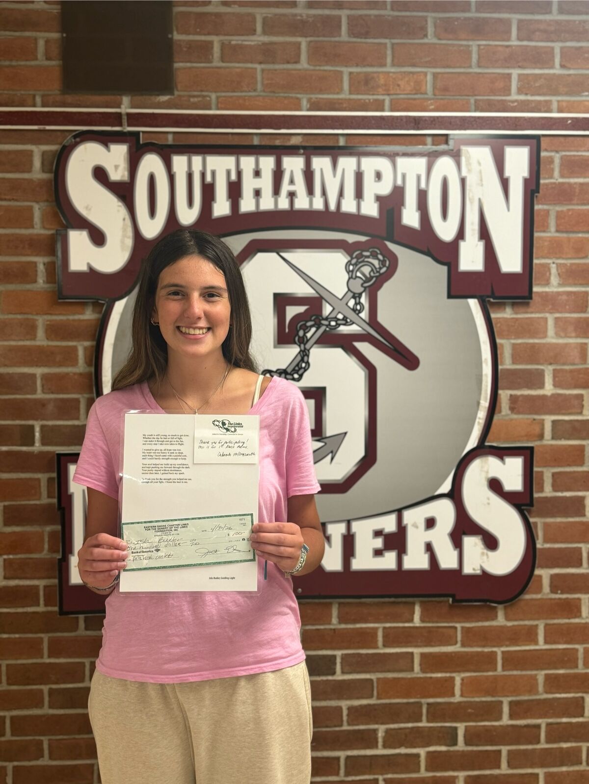 Southampton Sophomore Advances To International Poetry Competition