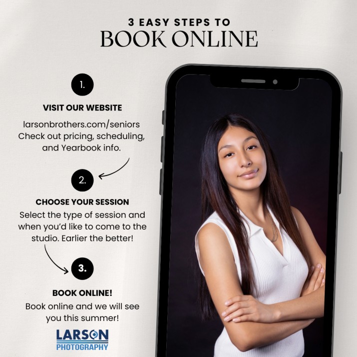 Seniors! Book your senior photos now!
