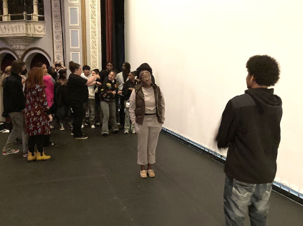 Smart Scholars freshmen get backstage look at Bardavon
