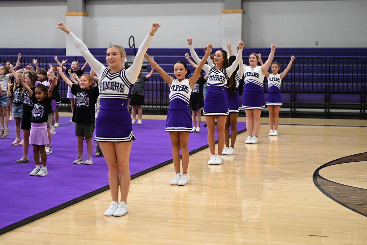 LaPoynor Mini Cheer Camp 📣💜✈️