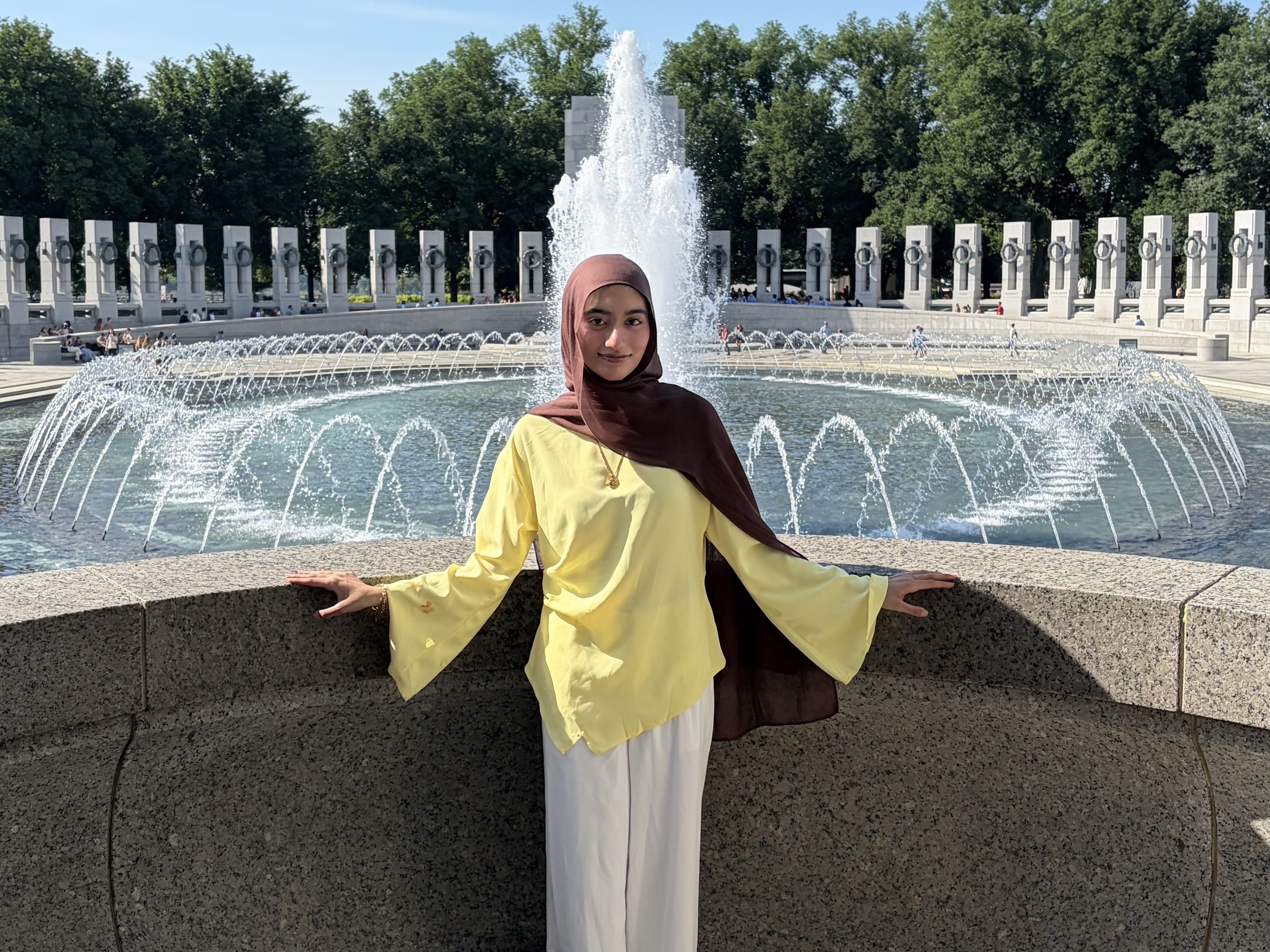 PHS senior gets in-depth look at federal government as J&J scholar