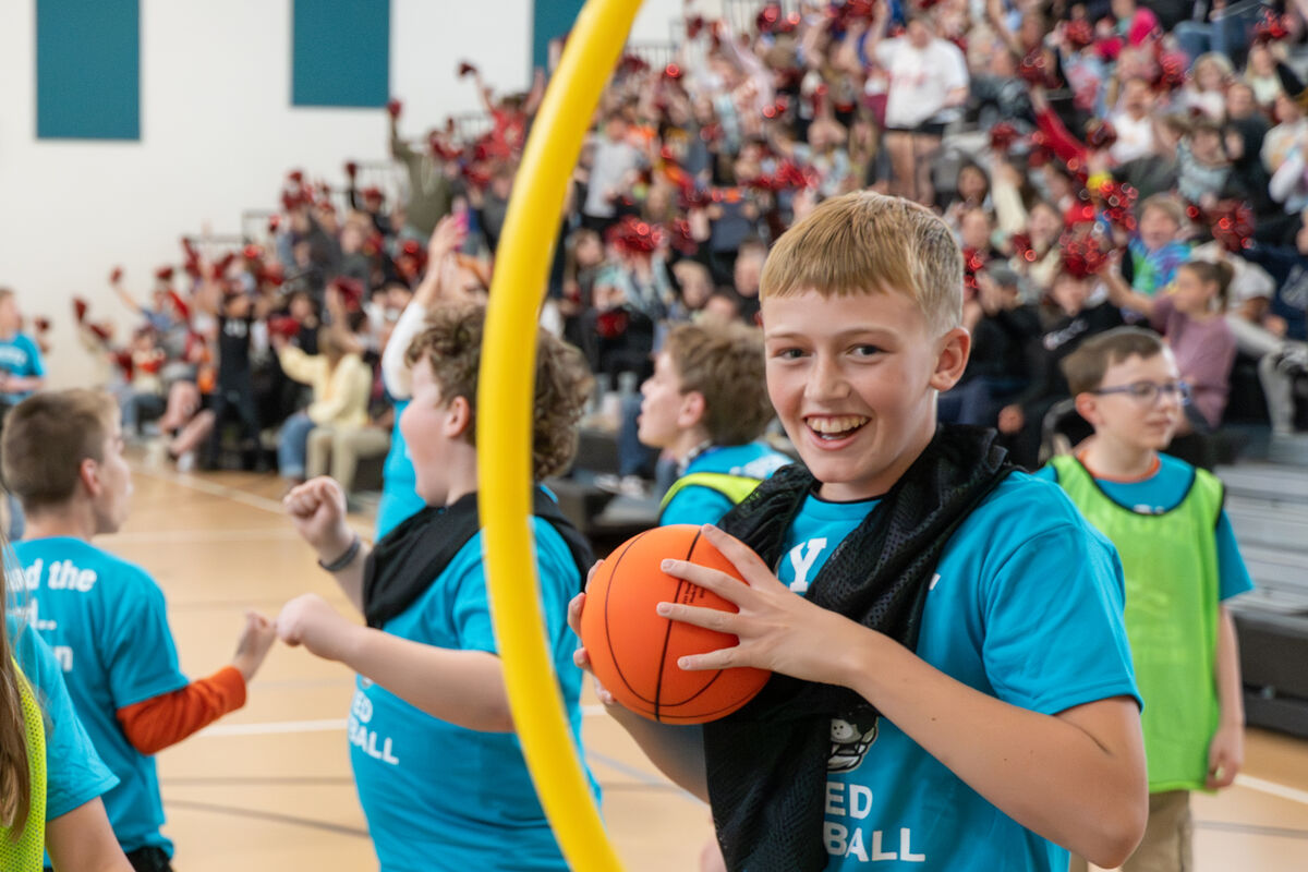 Coyote Ridge students play Unified Basketball game
