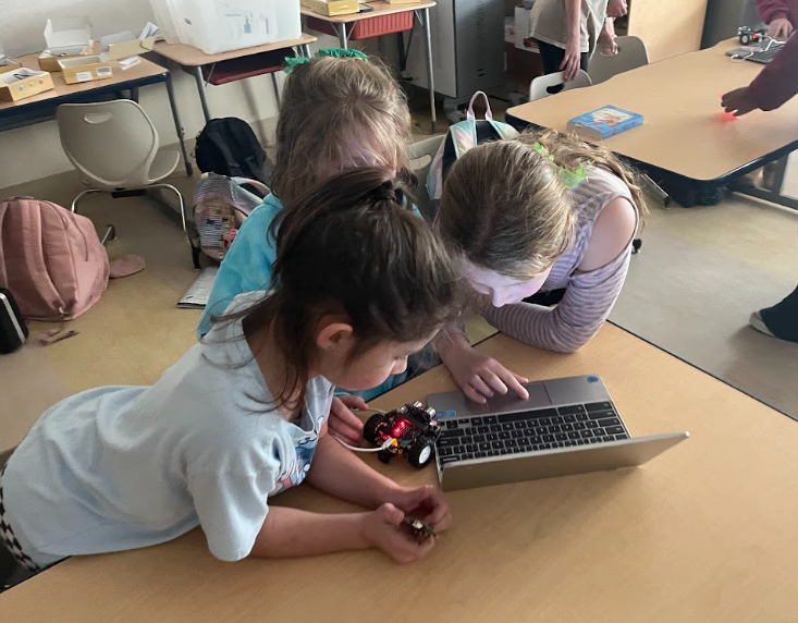 Group of girls in STEM Program