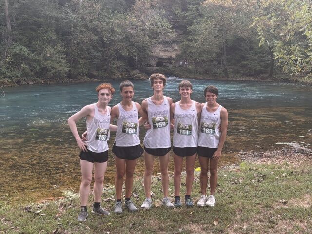 Bearcat Cross Country competes in Current River Scenic Run