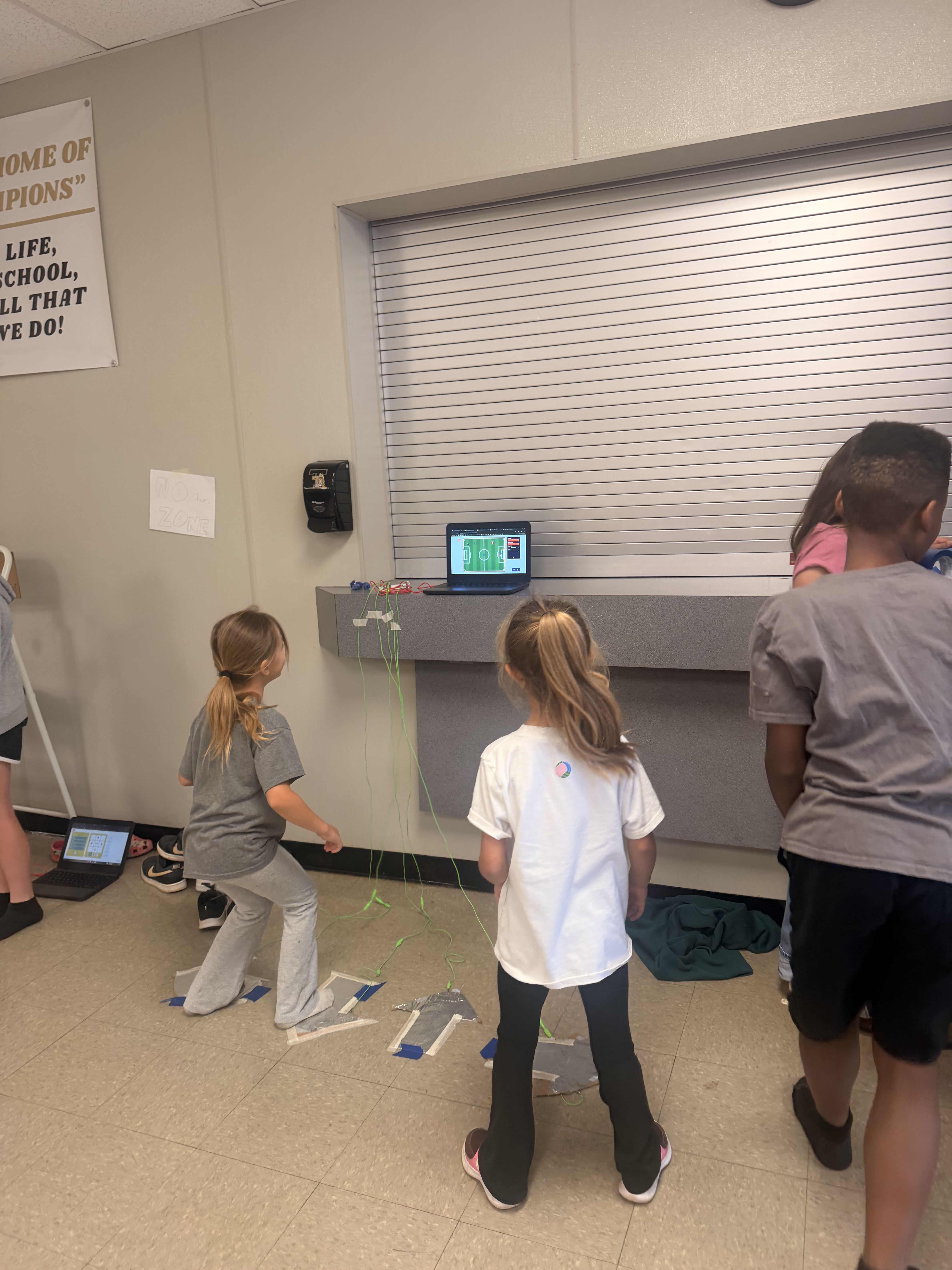 The 5th graders put on their Makey Makey showcase for the elementary school this morning.