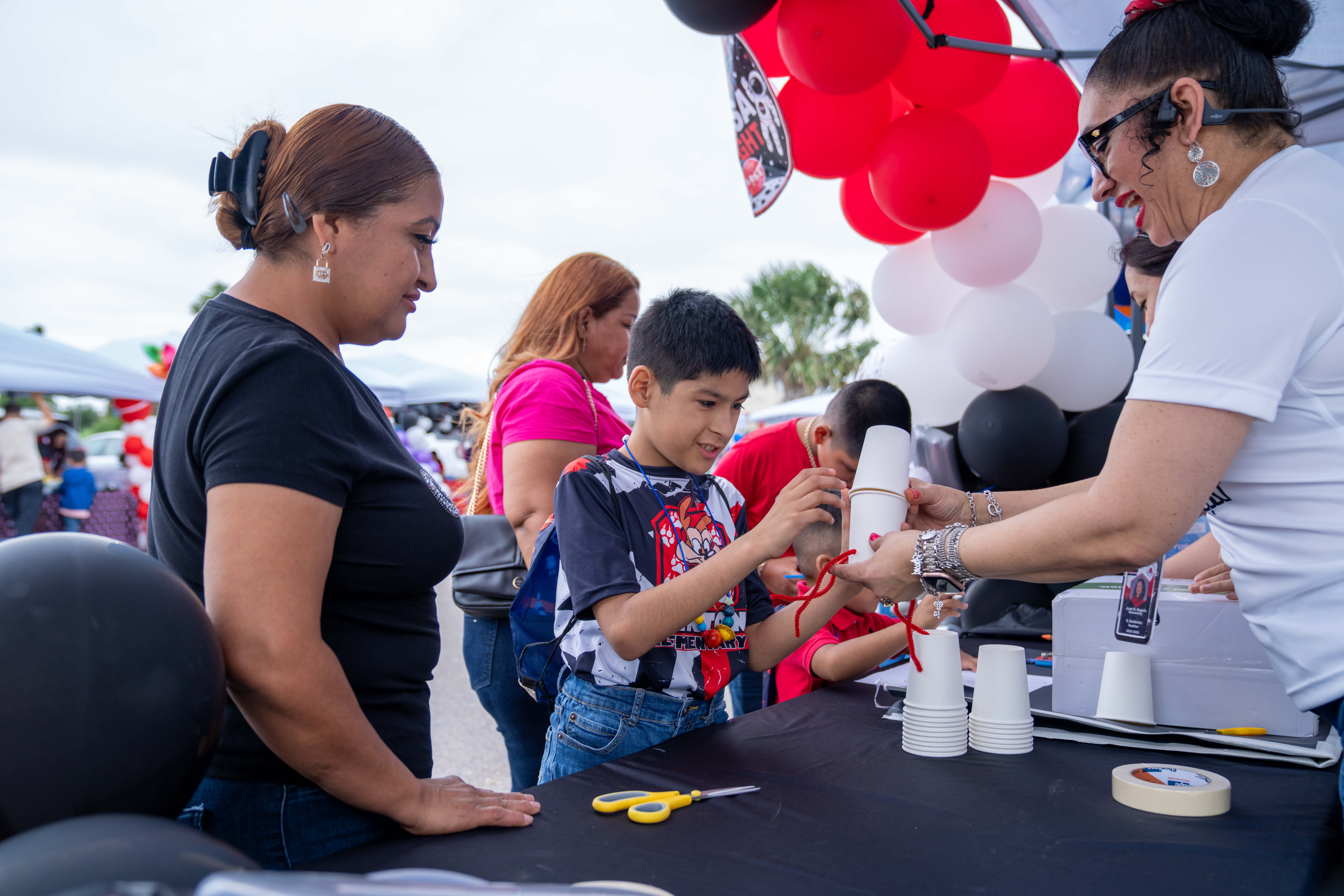 La Joya ISD’s 6th Annual Family NASA Night Launches Students and Families into an Evening of Discovery