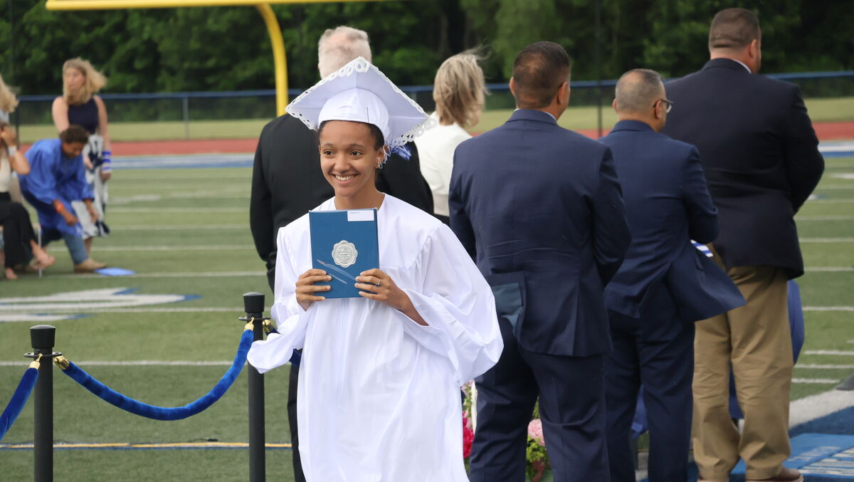138 Graduates Earn Diplomas At CHS