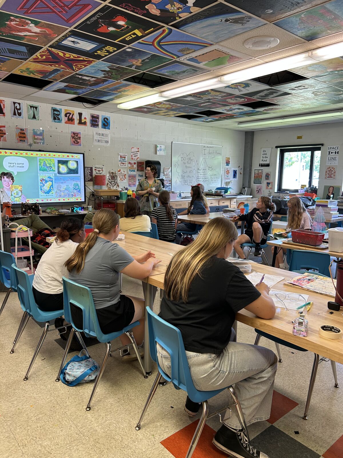 Author Katie Risor Visits LCS Art Students