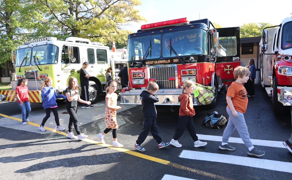Fire Prevention Day at Glendaal Elementary!