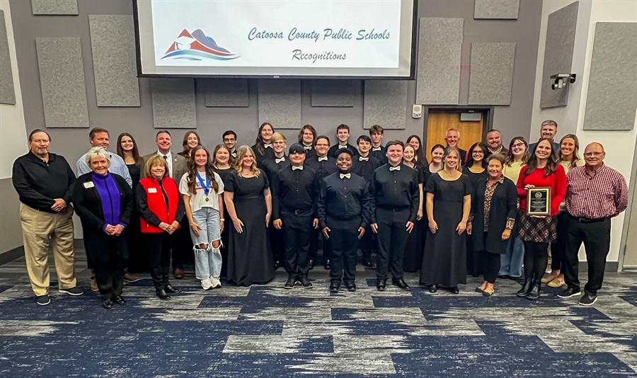 Heritage High School Chamber Choir Heritage High School Chamber Choir