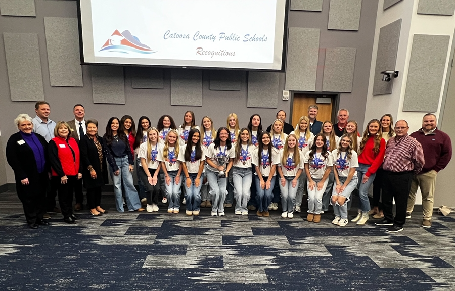 HHS Competition Cheerleading Team HHS Competition Cheerleading Team