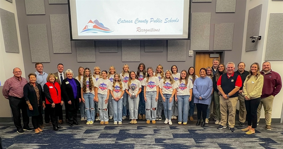 HHS Softball Team, 6th State Championship! HHS Softball Team, 6th State Championship!