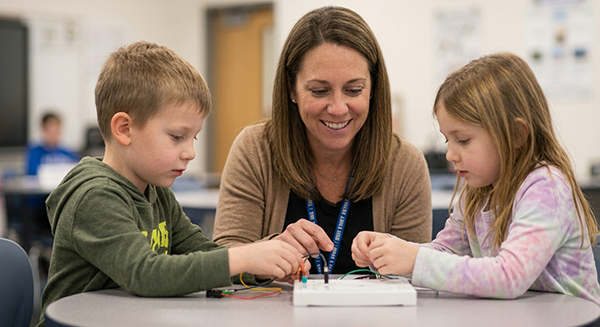 We're Hiring! Educational Assistant Positions