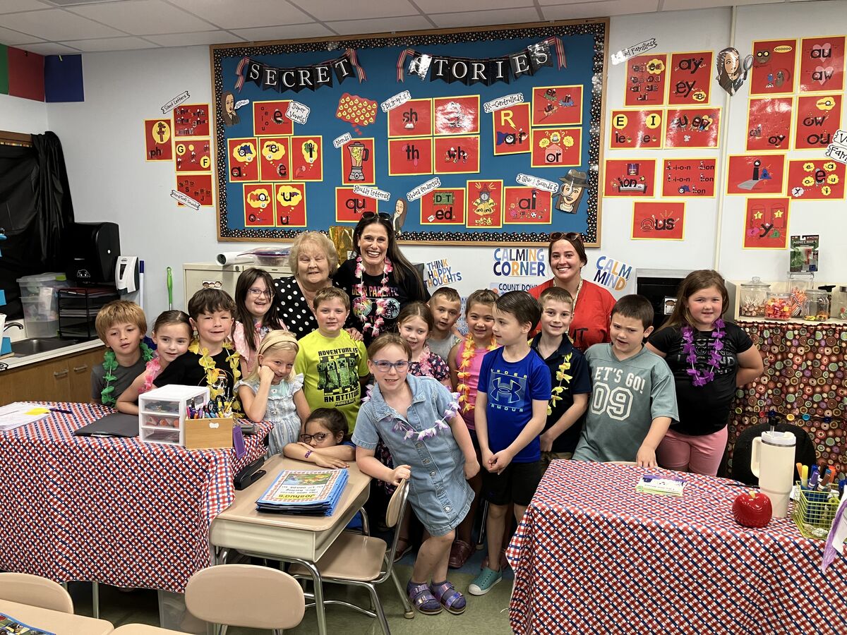Retiree's celebrated today at Fisher