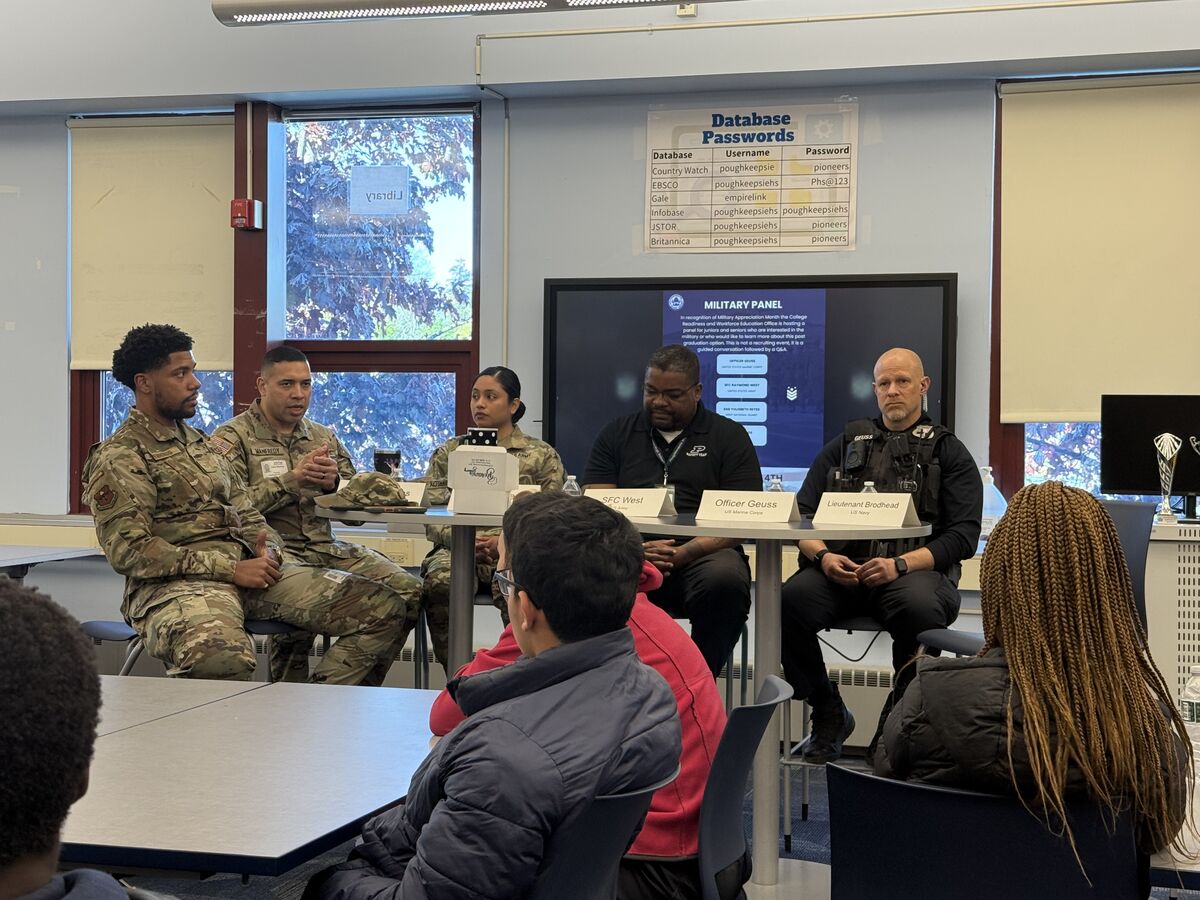 Panel discusses military pathway