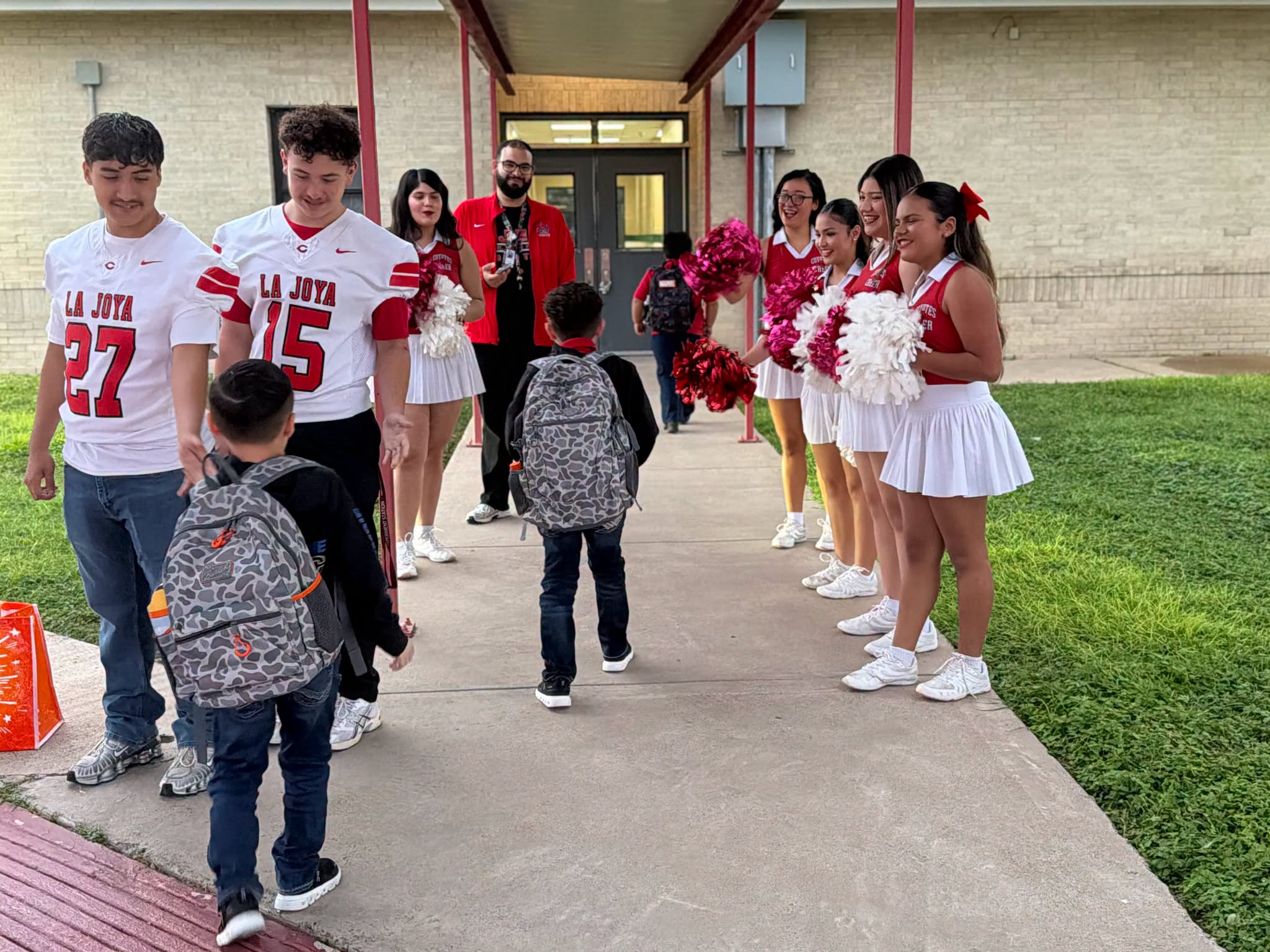 🏈❤️🖤 FOOTBALL THUMBS UP THURSDAY! 🖤❤️🏈👍