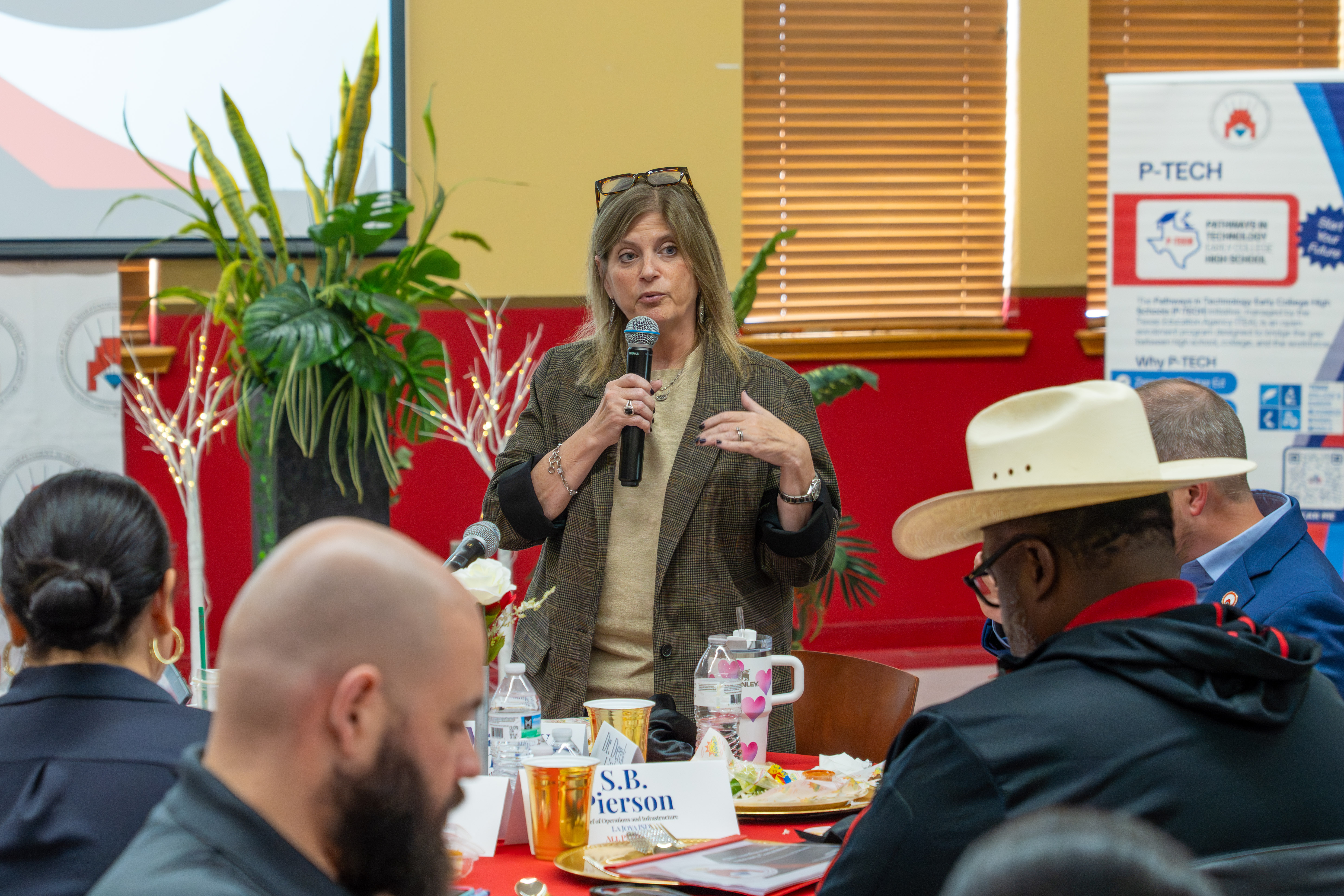 La Joya ISD Continues CTE Transformation Efforts Through Latest Advisory Committee Meeting