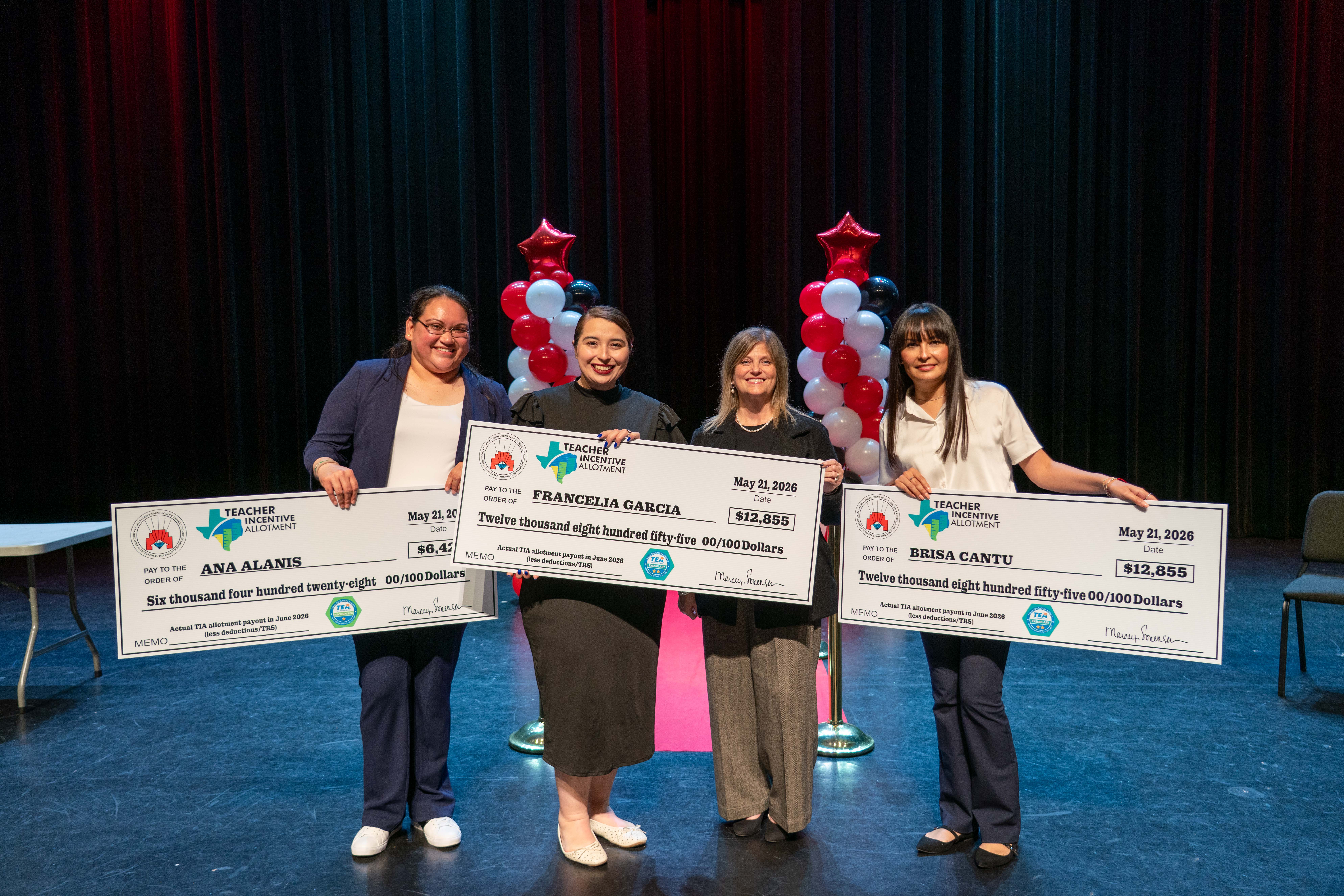 🍎✨ Celebrating excellence in education at La Joya ISD! ✨🍎