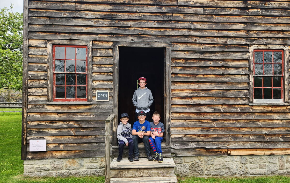 4th graders explore colonial life at Genesee Country Village