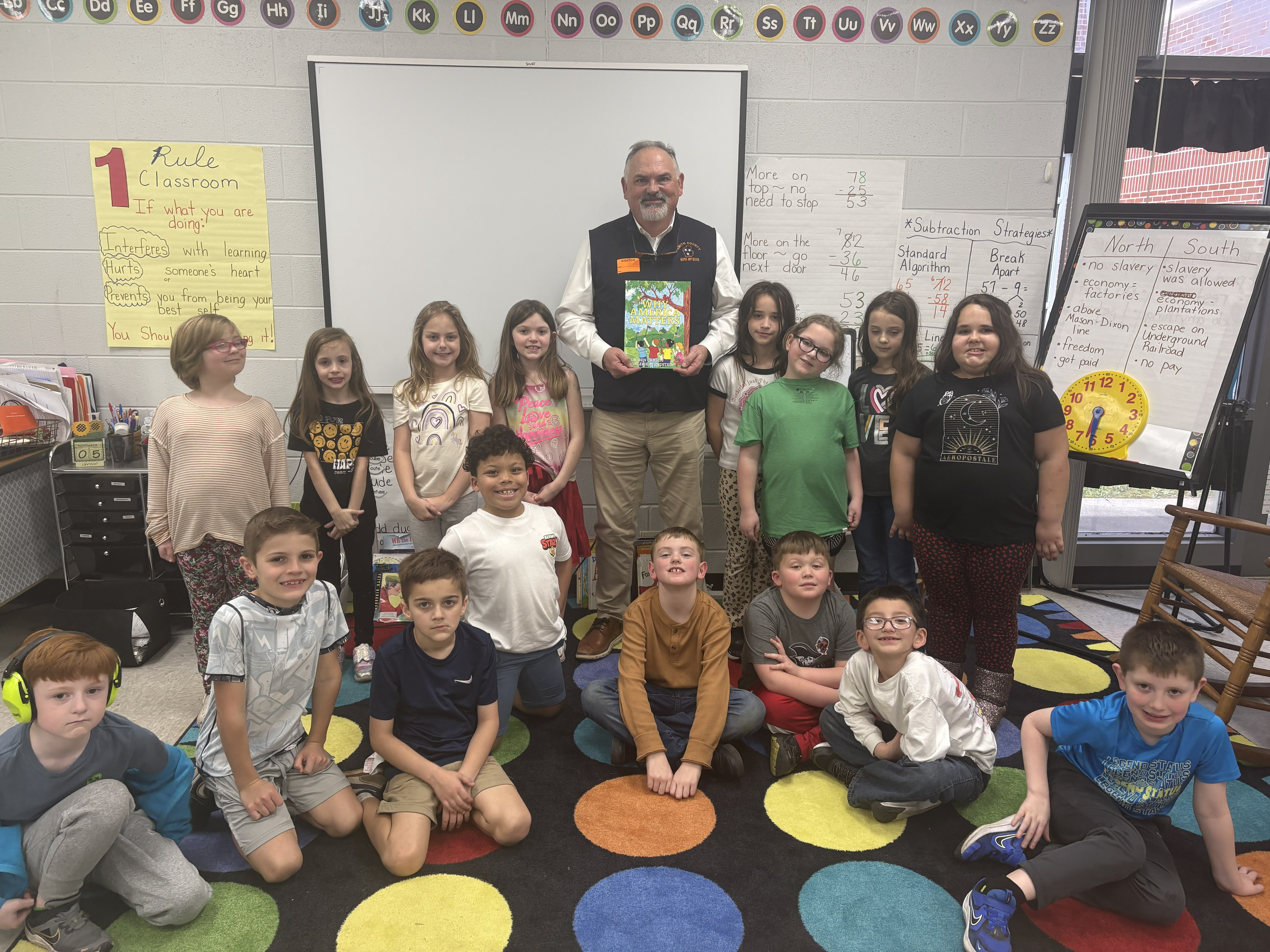Our County Mayor, Mr. Jeff Mason, took time out of his busy schedule to come read to our 2nd grade class.