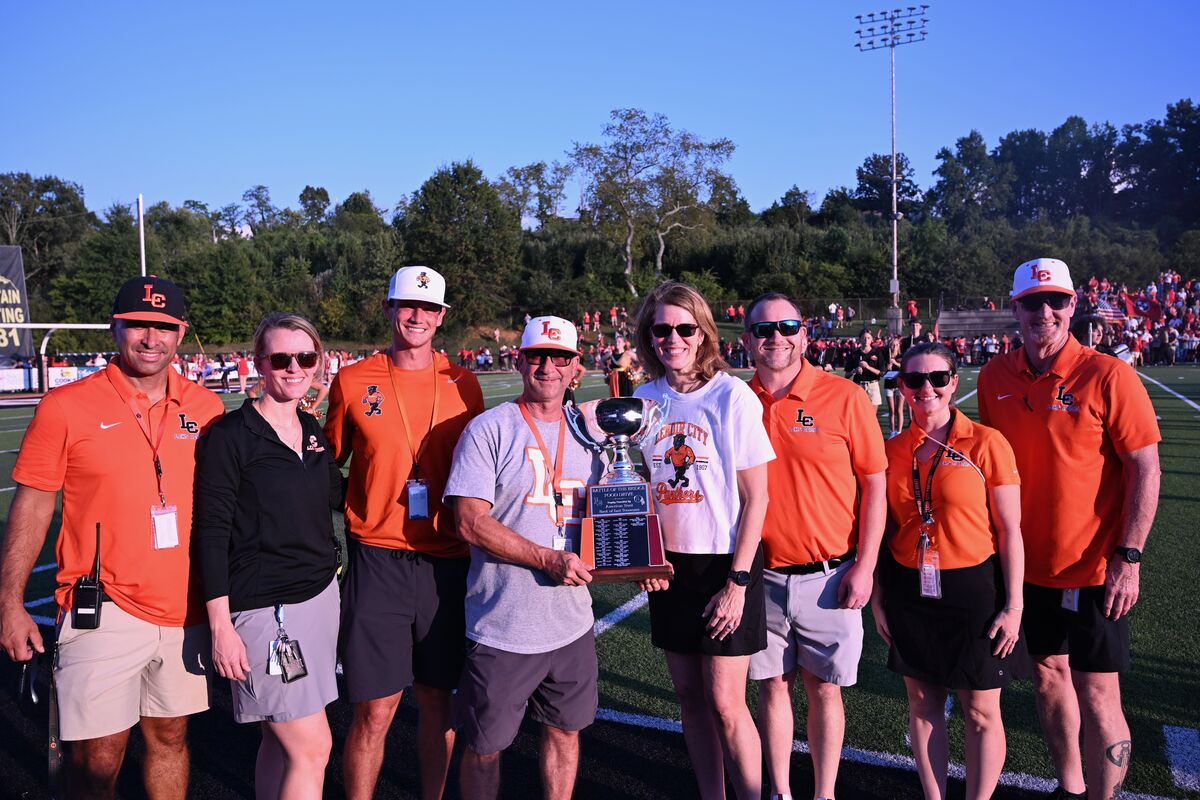 Lenoir City Wins Battle of the Bridge Canned Food Drive