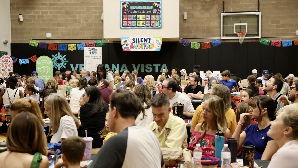 ¡LOTERÍA! A winning night for the Ventana Vista community!