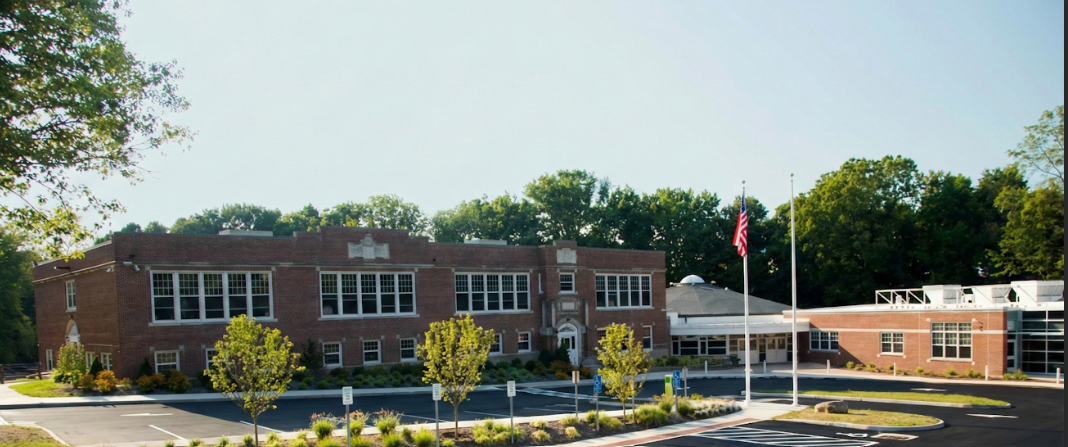 Tariffville School Celebrates 100 Years