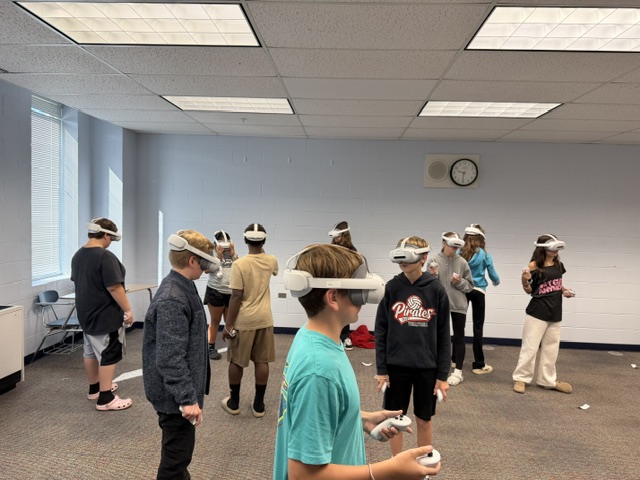 Learning About Food Webs Through Virtual Reality