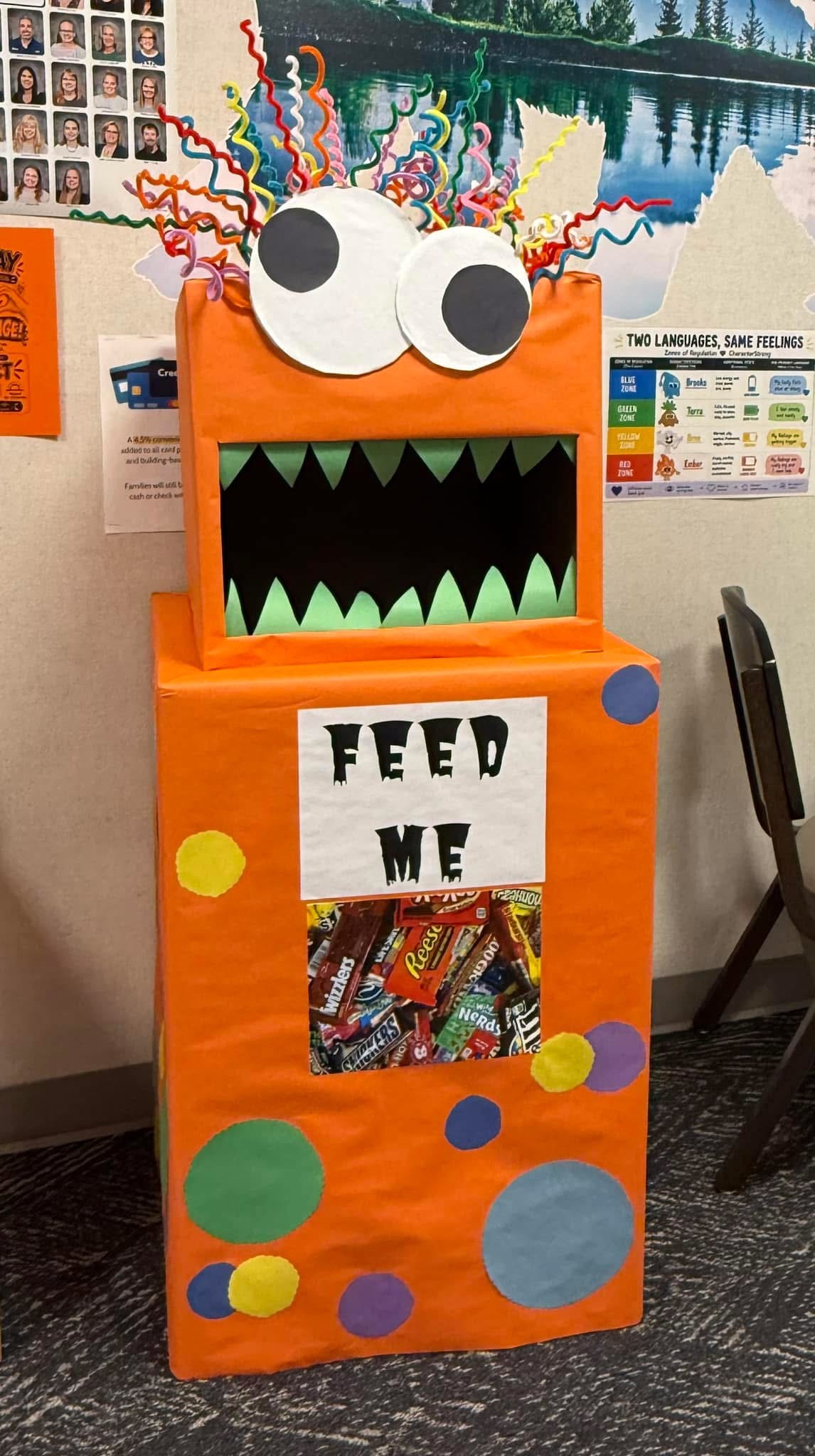 🍂 Reminder that Fall festival & Trunk or treat  is this Friday!!🎃