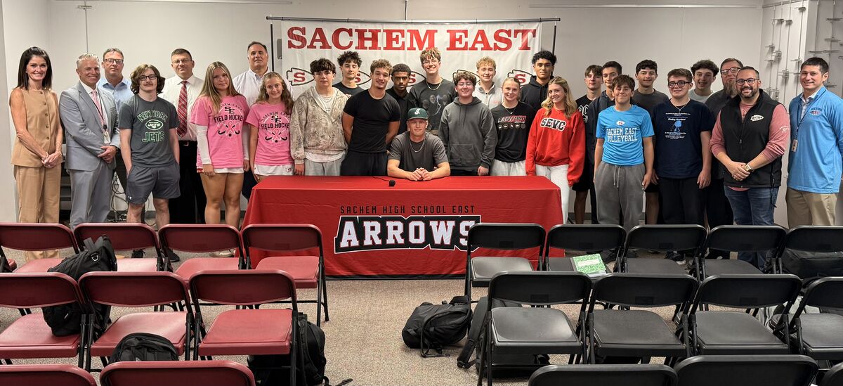 Sachem Alum, Cleveland Guardians Pitcher Rafe Schlesinger Returns Home to Inspire Student Journalists