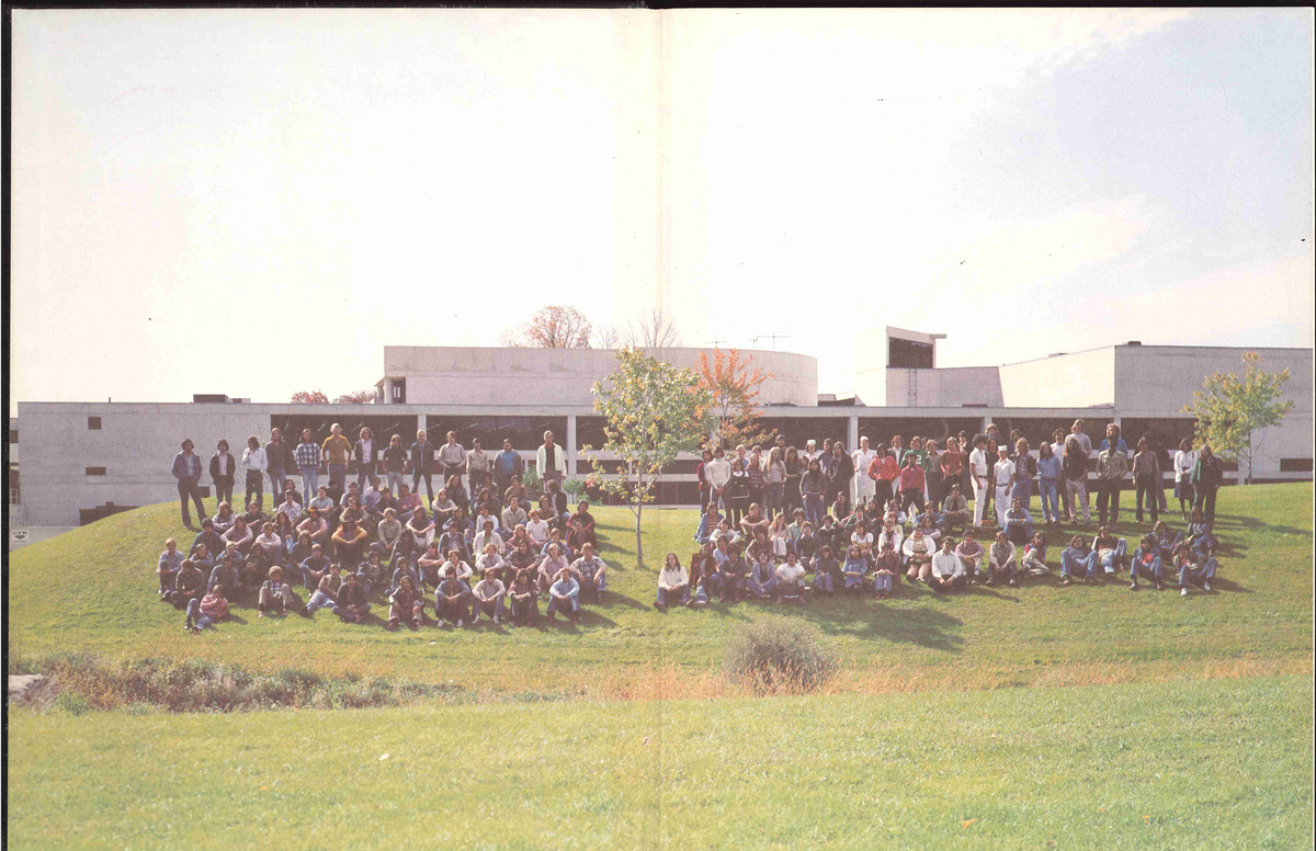 Throwback to the Class of 1976! 📖✨